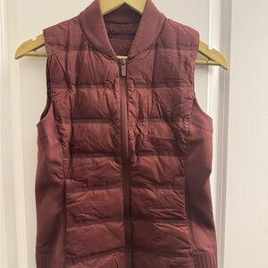 Lululemon Down & Around Vest Size 4 — Dark Cedar — Like New